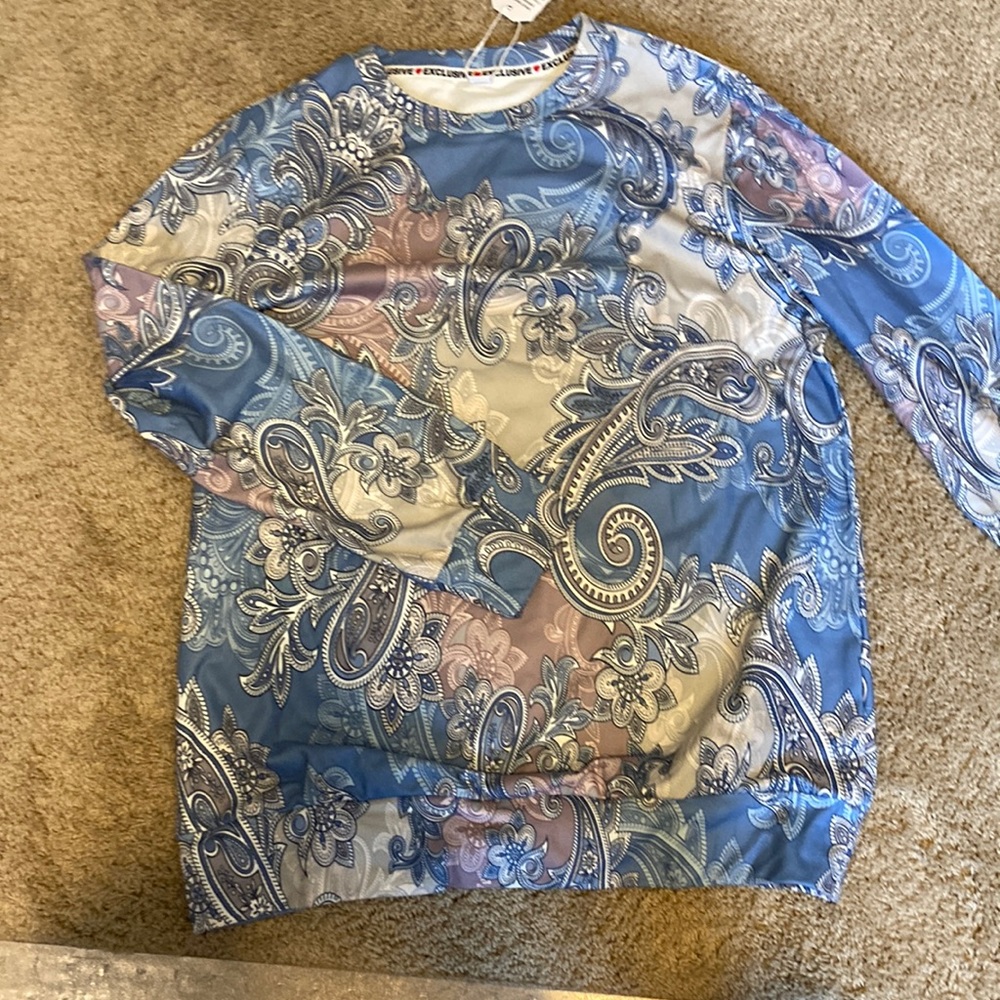 Multi colored sweatshirt